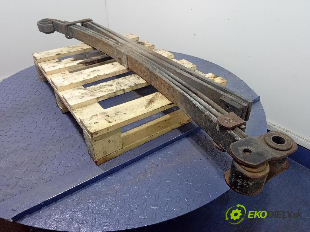 Mercedes 614d vario 1997 listová pero 