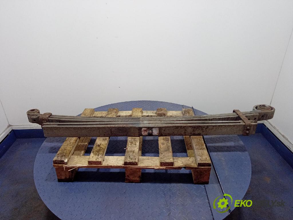 Mercedes 614d vario 1997 listová pero