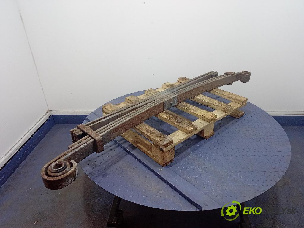 Mercedes 614d vario 1997 listová pero