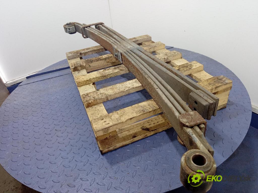 Mercedes 614d vario 1997 listová pero 