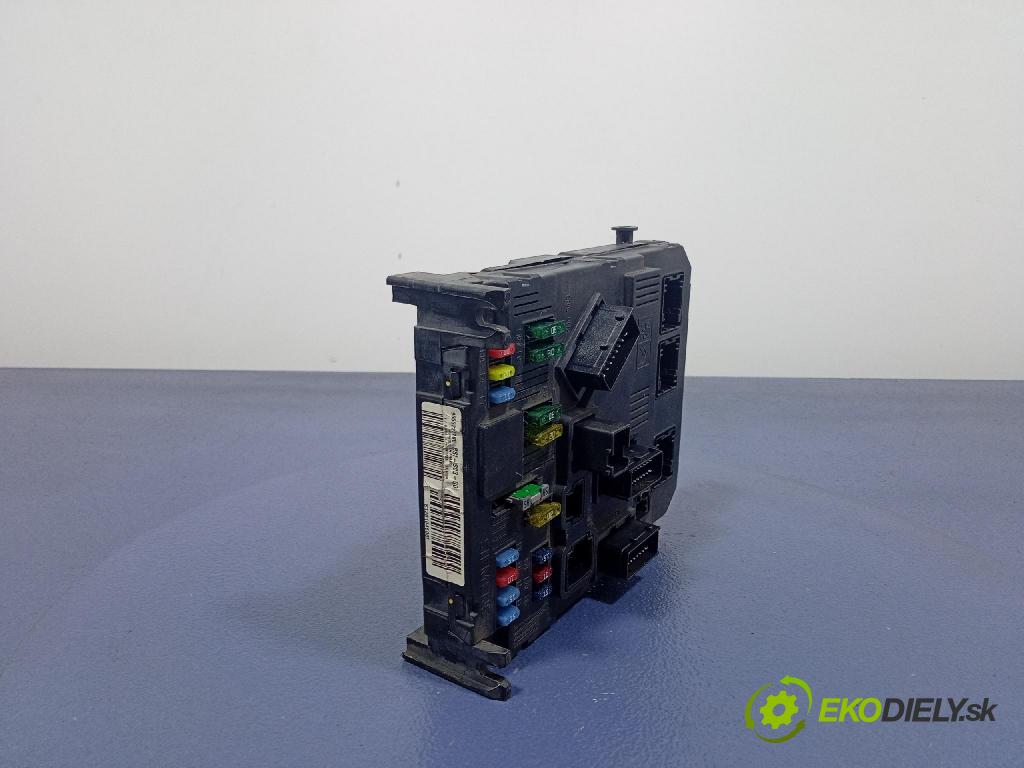 Peugeot 407 2004 skříňka Pojistky 9655221180