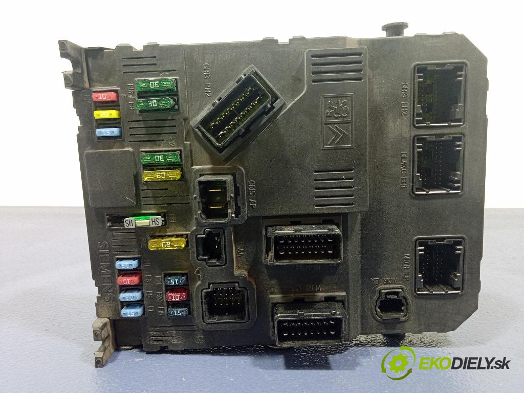 Peugeot 407 2004 skříňka Pojistky 9655221180