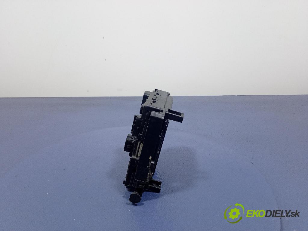 Peugeot 407 2004 skříňka Pojistky 9656005580