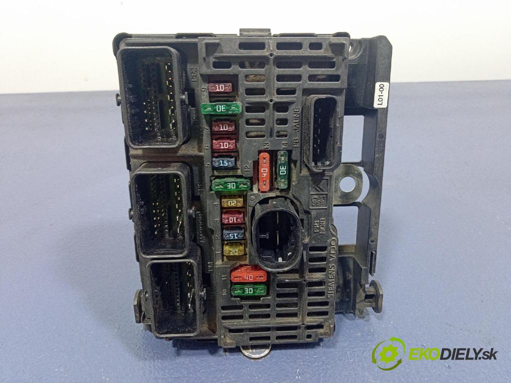 Peugeot 407 2004 skříňka Pojistky 9656005580