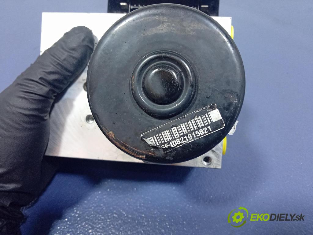 Volvo S60 2002 čerpadlo ABS x 8671224