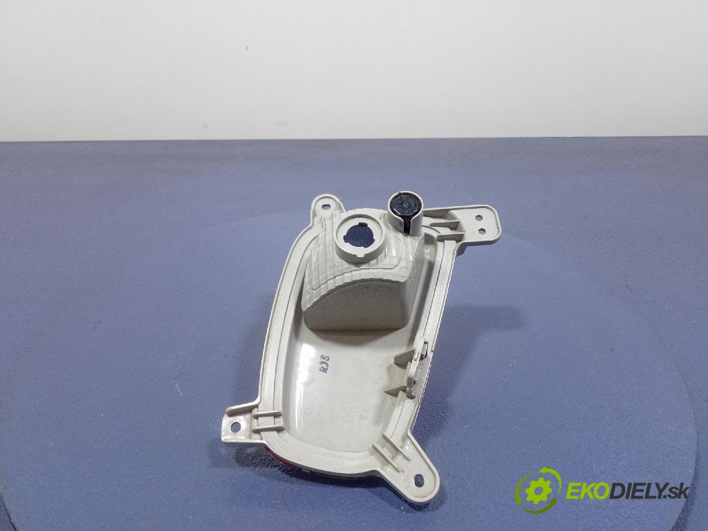 Kia Picanto 2022 světlo Zad: Práva: Uvnitř 92405G6