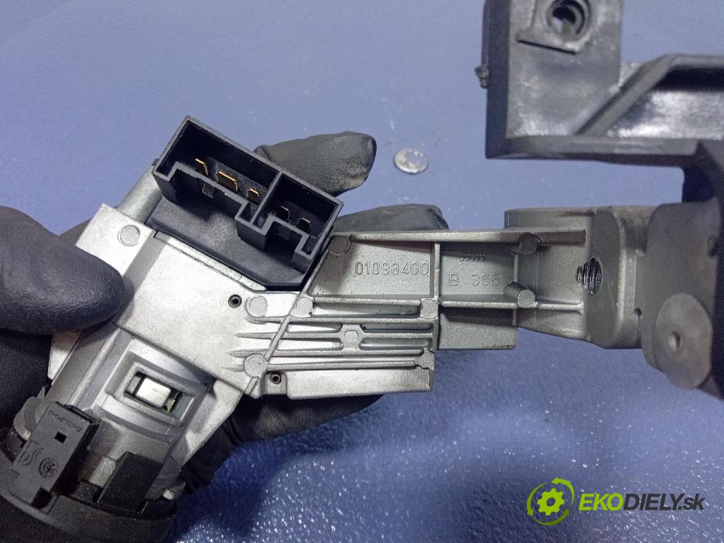 Fiat Punto 2006 řídící jednotka Motor: 51784957