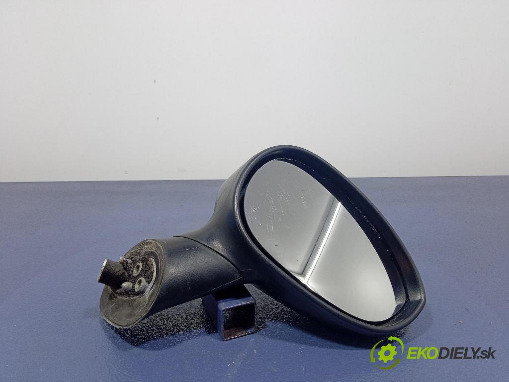 Fiat Punto 2006 zpětné zrcátko prave