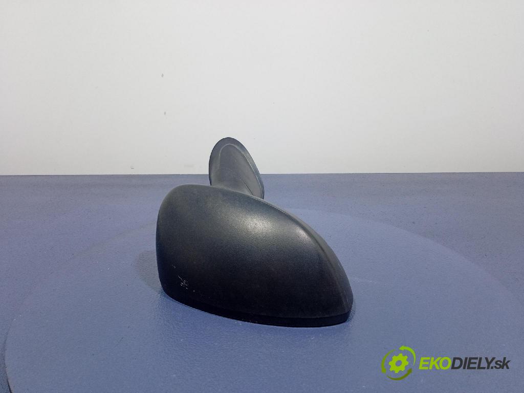 Fiat Punto 2006 zpětné zrcátko prave