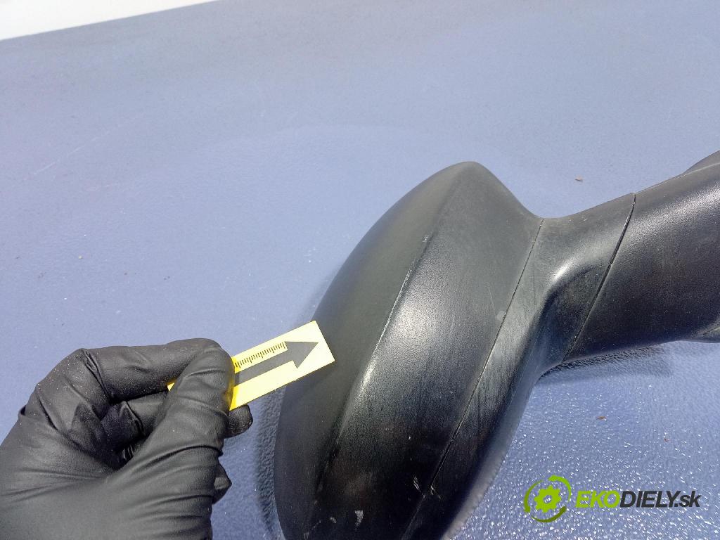 Fiat Punto 2006 zpětné zrcátko prave