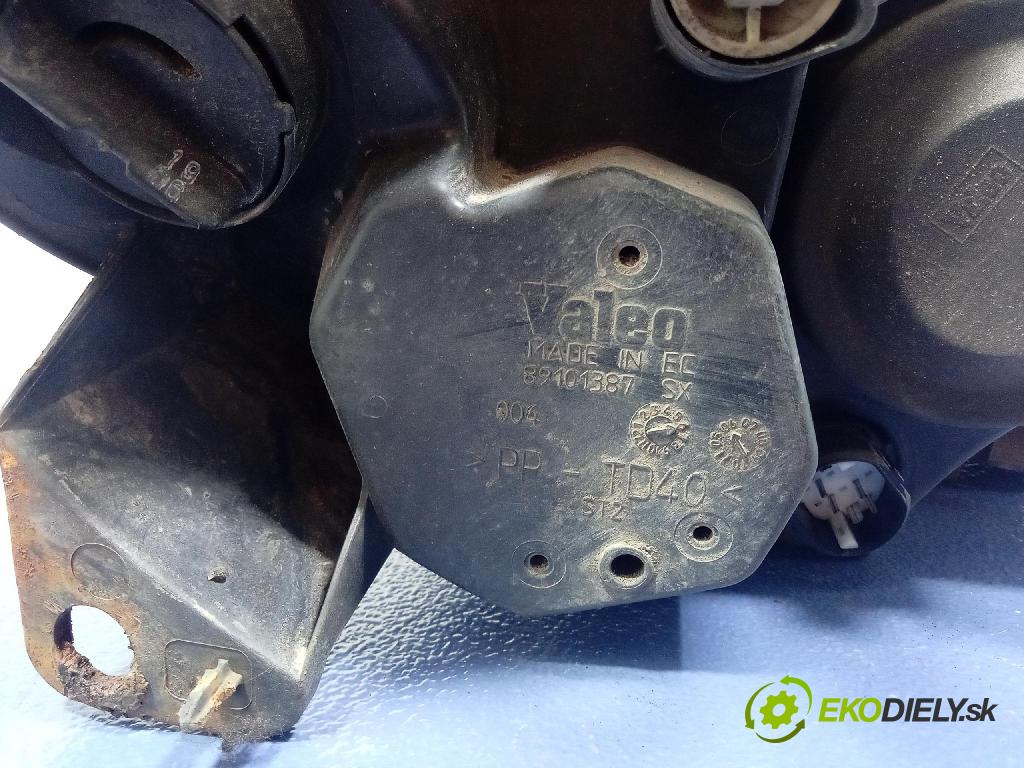 Fiat Punto 2006 světlo Levý: 89101372SX