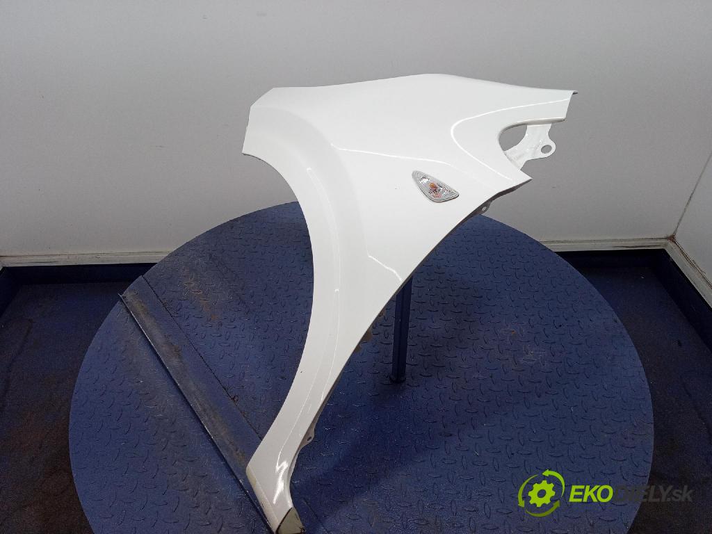 Kia Picanto 2022 blatník Predné Vľavo: