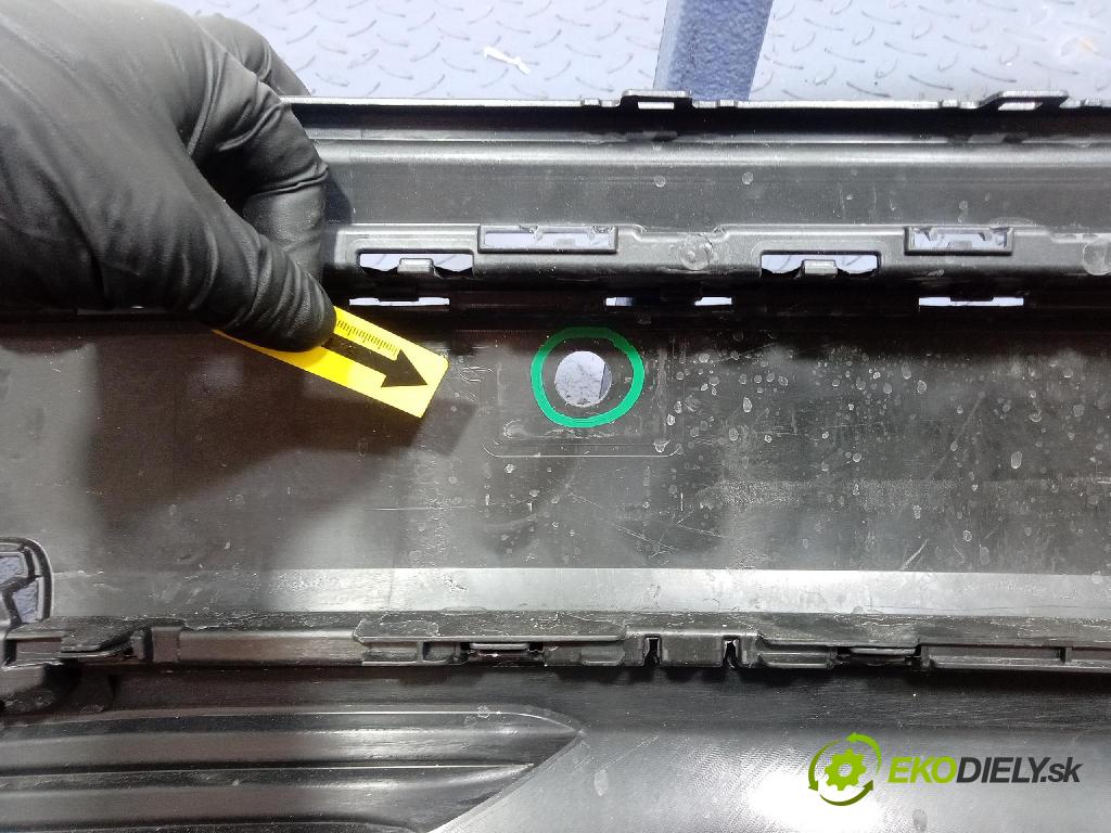 Audi Q4 0 nárazník zad 89A807521