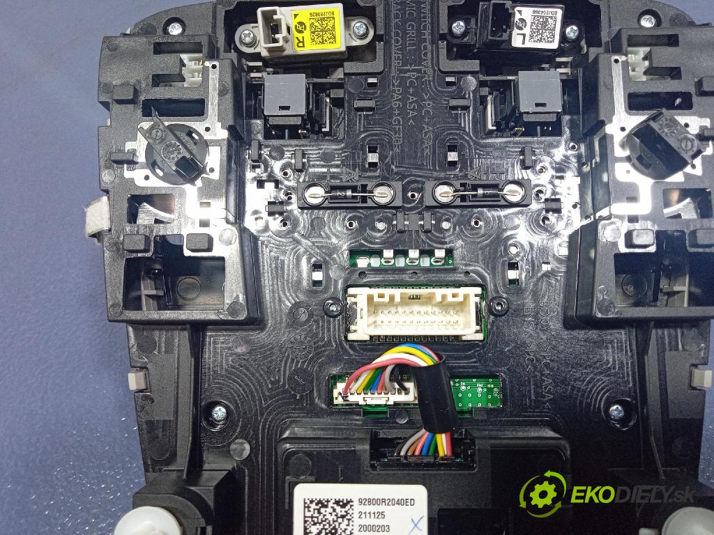 Kia Sportage 2022 Lampy Uvnitř 92800R2040