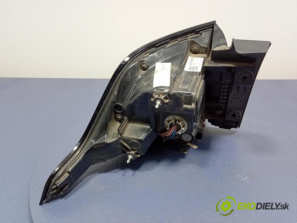 Kia Sportage 2022 světlo Zad: Práva: Mimo: 92402R2100