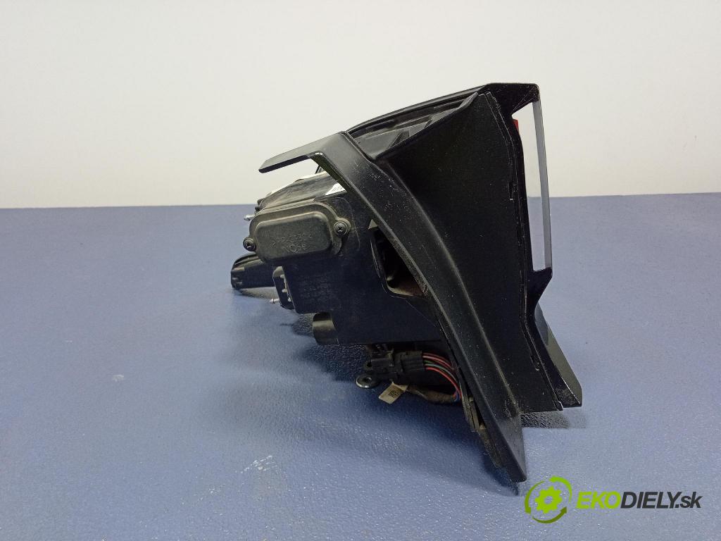 Kia Sportage 2022 světlo Zad: Práva: Mimo: 92402R2100