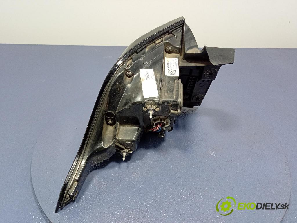 Kia Sportage 2022 světlo Zad: Práva: Mimo: 92402R2100