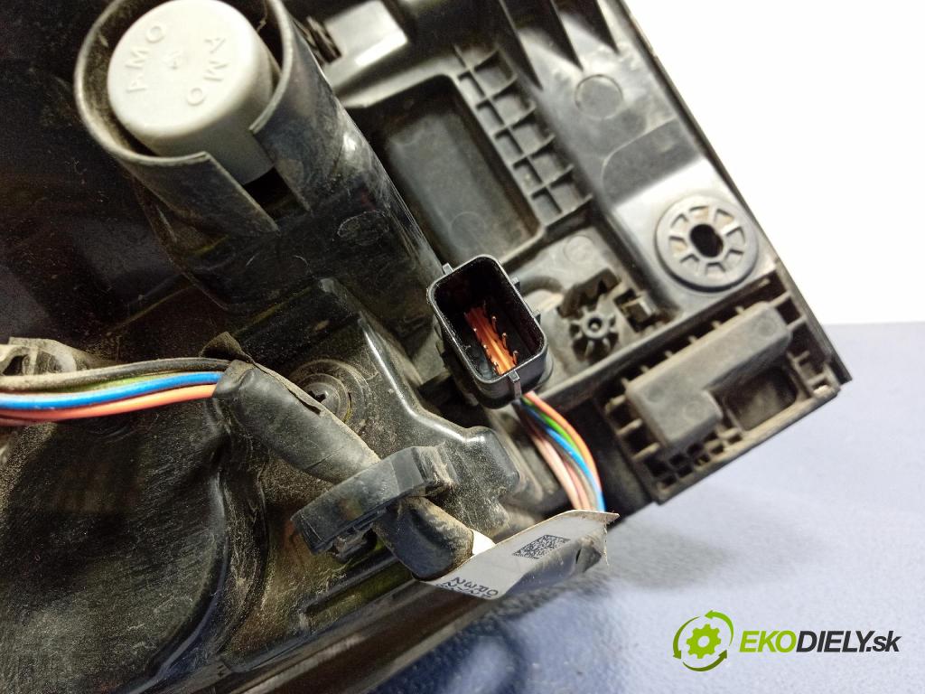 Kia Sportage 2022 světlo Zad: Práva: Mimo: 92402R2100