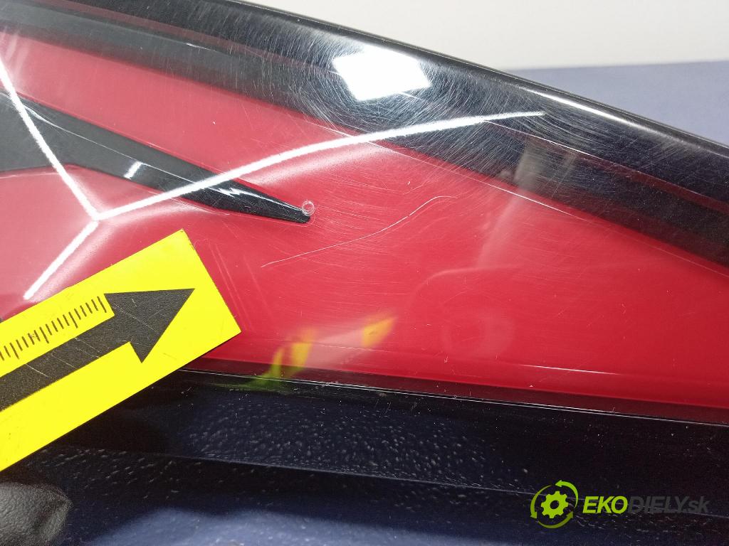 Kia Sportage 2022 světlo Zad: levá Uvnitř 92403R2000