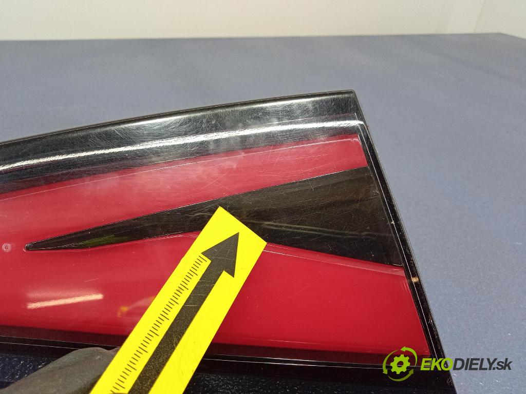 Kia Sportage 2022 světlo Zad: Práva: Uvnitř 92404R2000