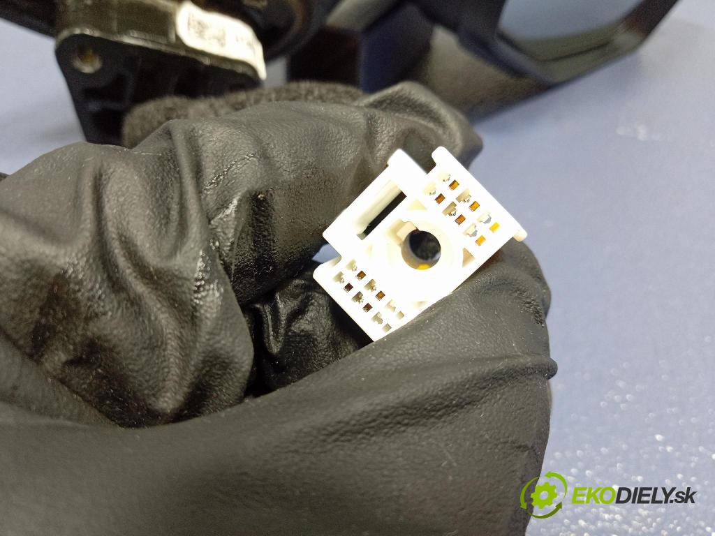 Kia Sportage 2022 zpětné zrcátko prave 87620R2300