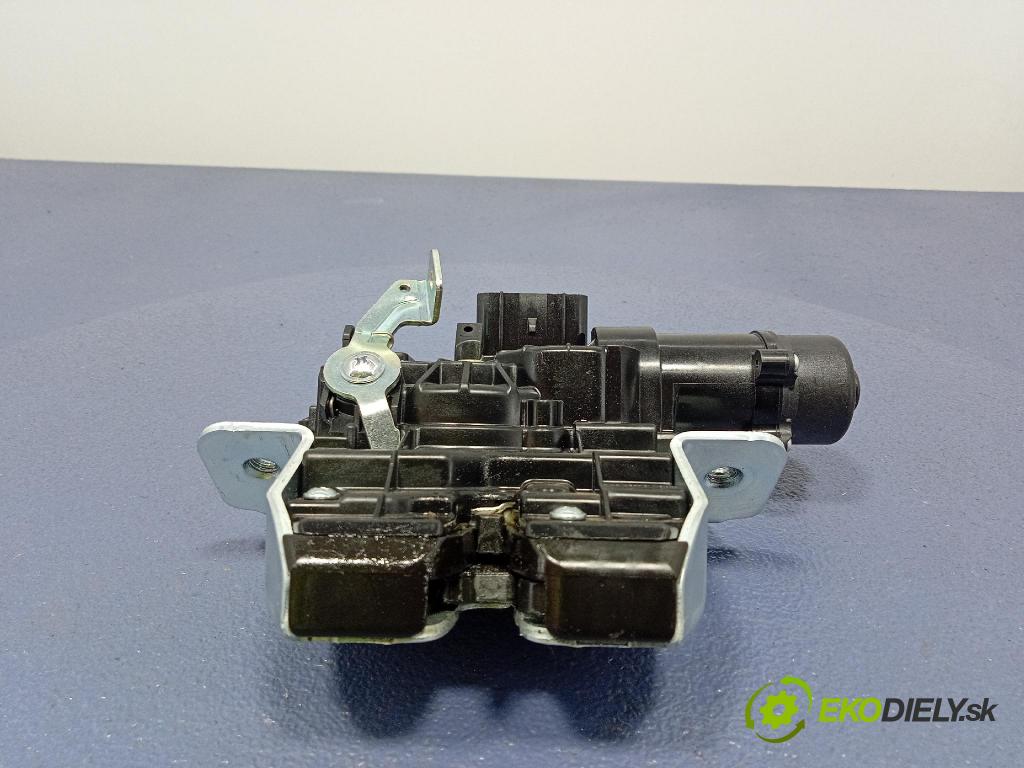 Kia Sportage 2022 zámek Klapky: kufr 81800P1100