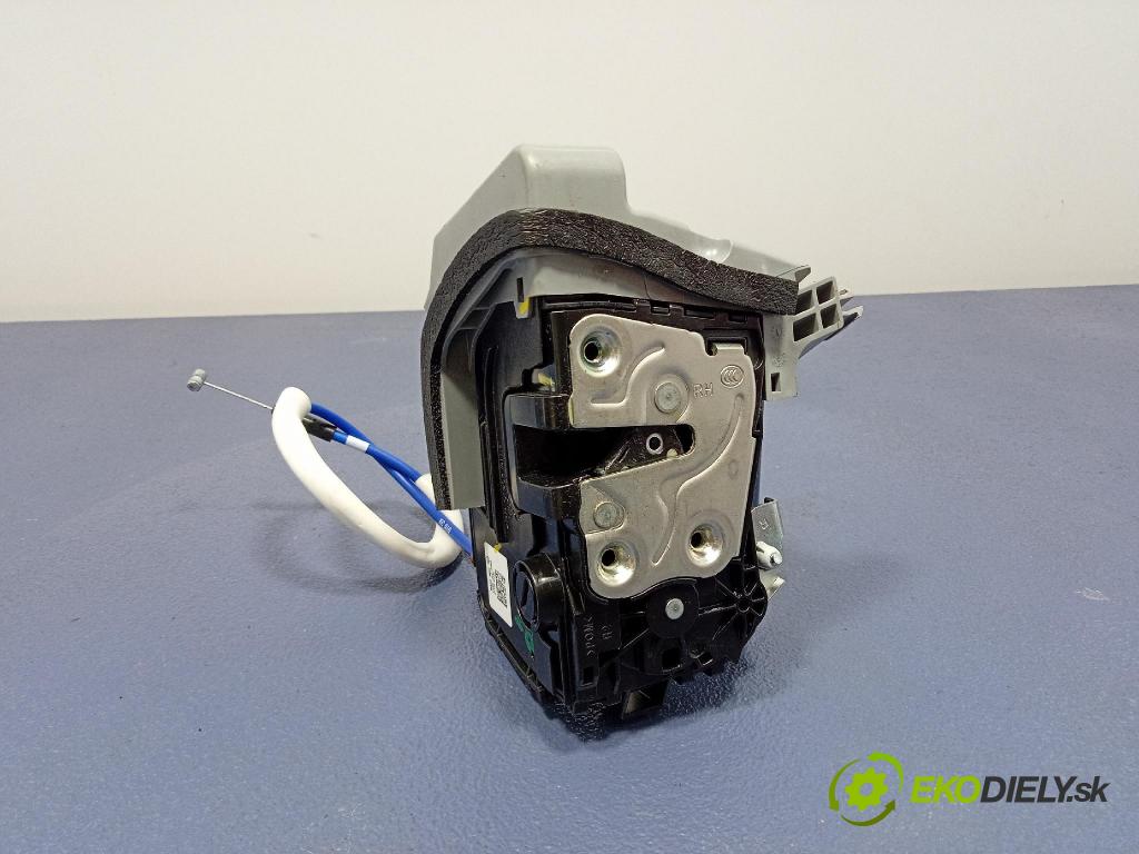 Kia Sportage 2022 zámek dveře Zad: v pravo: 81420R2000