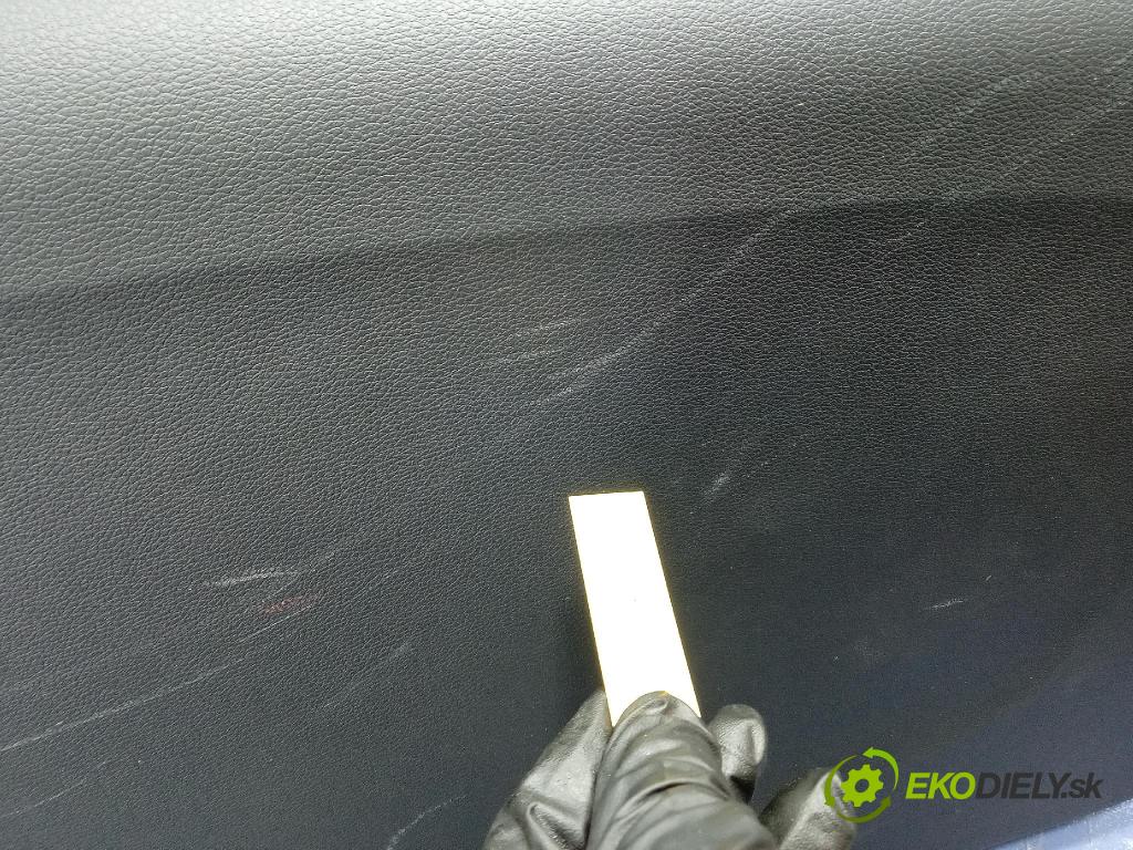 Kia Sportage 2022 Tapacír: kufr 81710R2010