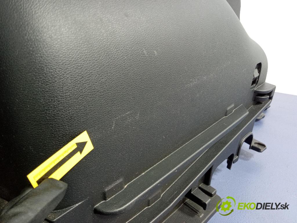 Kia Sportage 2022 Tapacír: kufr 85730R2300