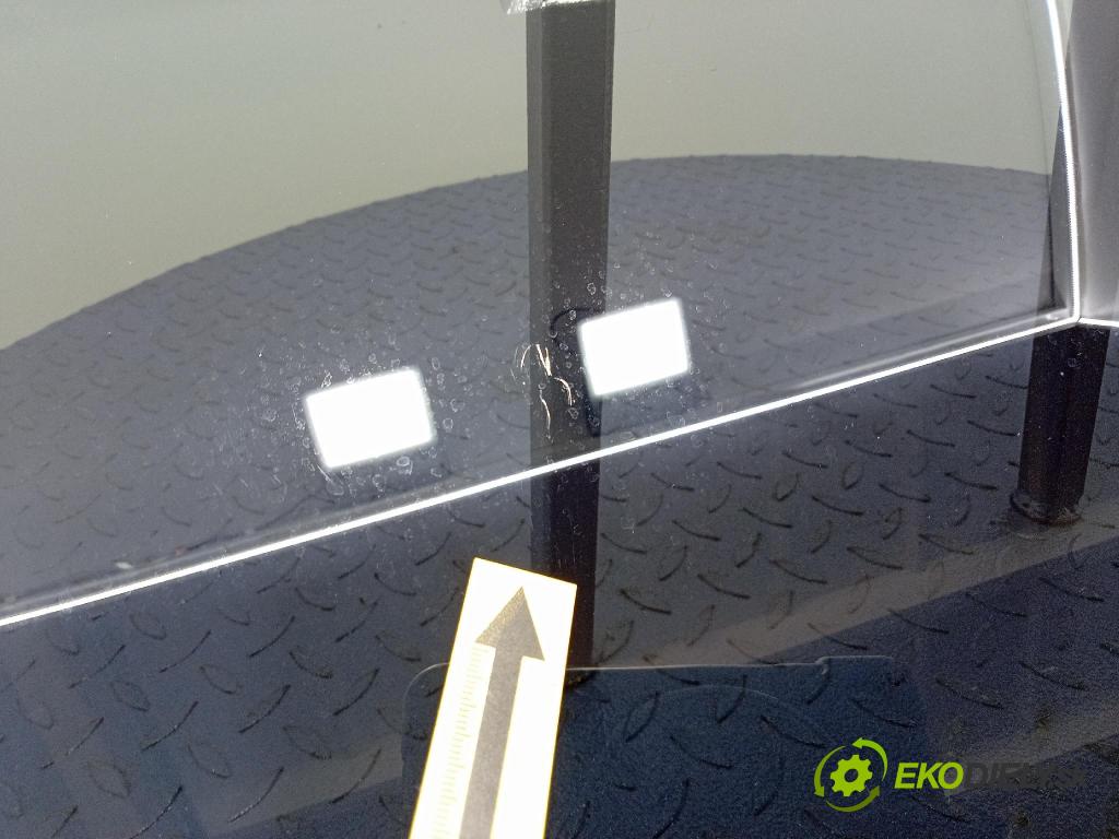 Kia Sportage 2022 sklo dveře Zad: levé