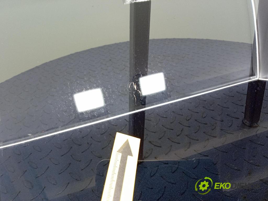 Kia Sportage 2022 sklo dveře Zad: levé