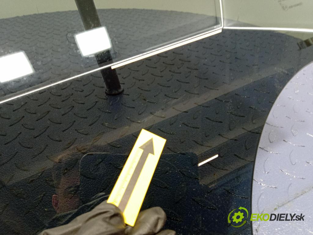 Kia Sportage 2022 sklo dveře Zad: levé