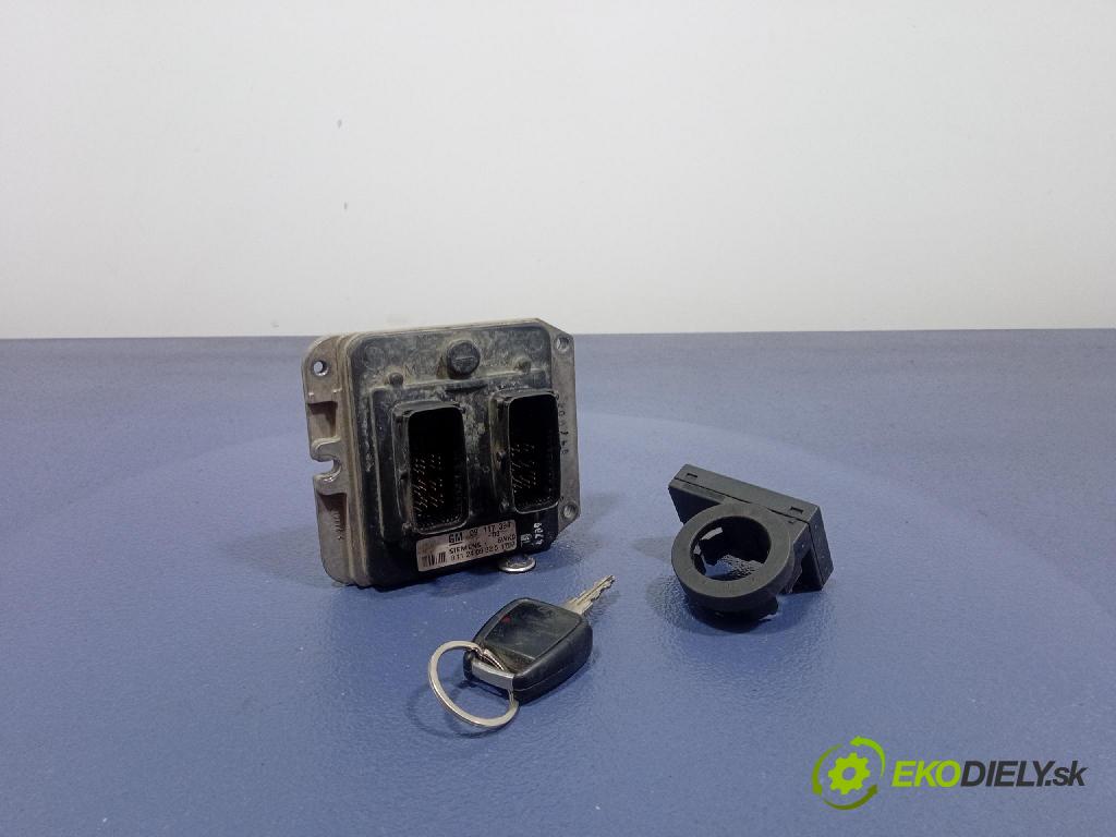 Opel Zafira 1999 řídící jednotka Motor: 09117394