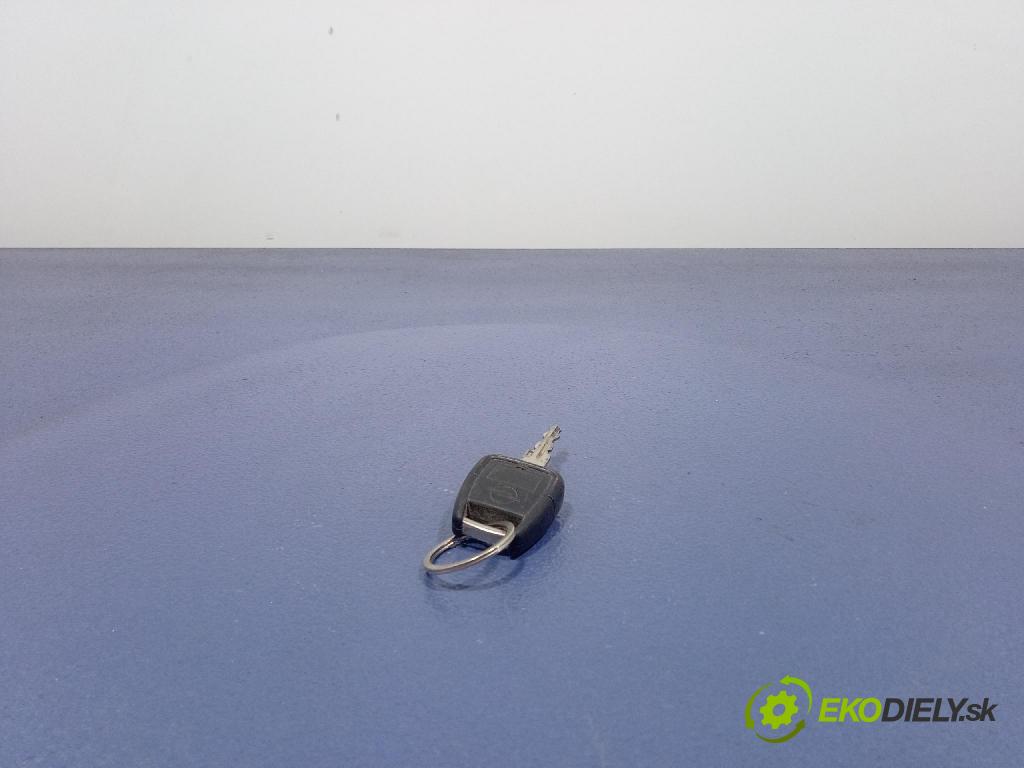 Opel Zafira 1999 řídící jednotka Motor: 09117394