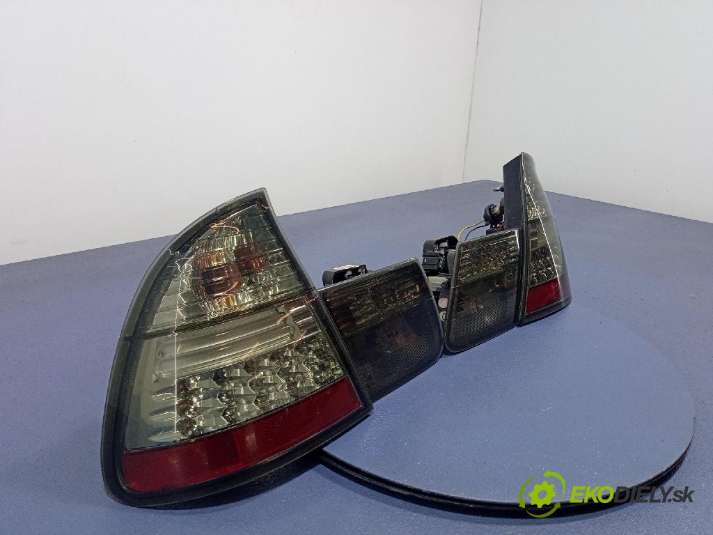 Bmw Seria 3 2002 svetlo / reflektor zad ľavá Vonkajsia: SK1611 10399SW