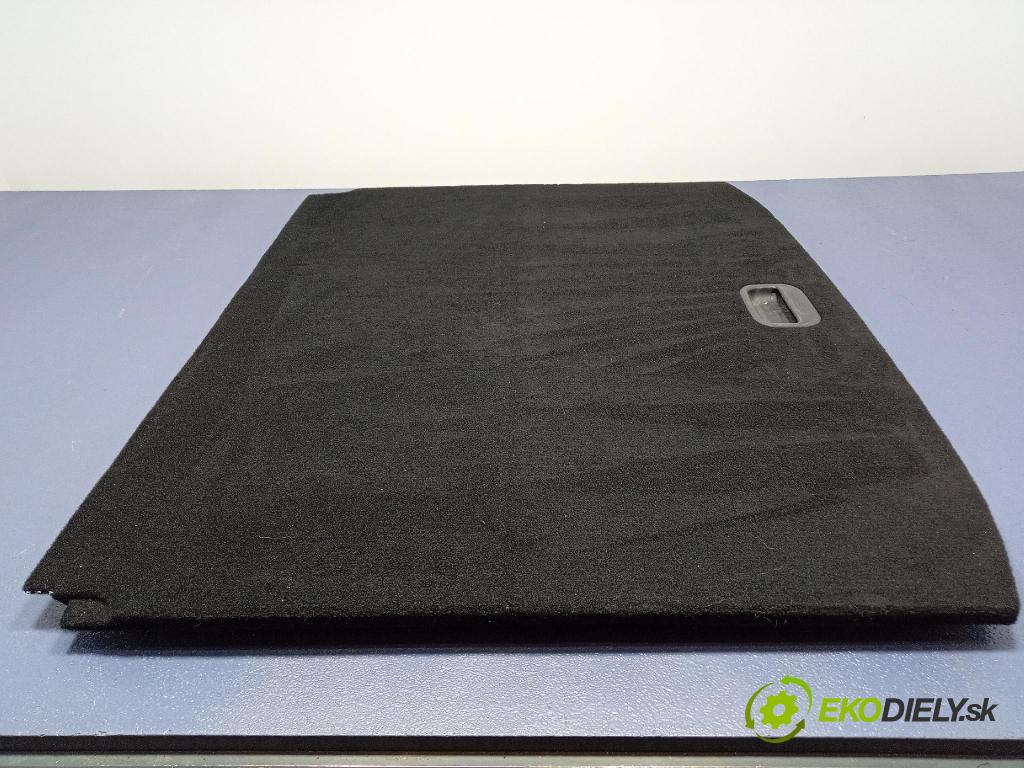 Kia Sportage 2022 koberec do auta 85715R2000