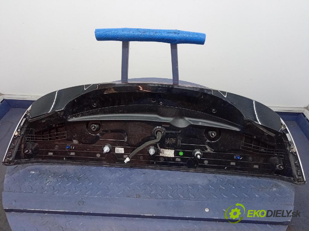 Kia Sportage 2022 spoiler 87210-R2000