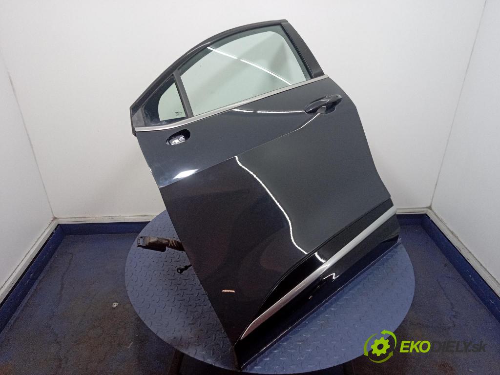 Kia Sportage 2022 dveře před Vlevo, odjet: