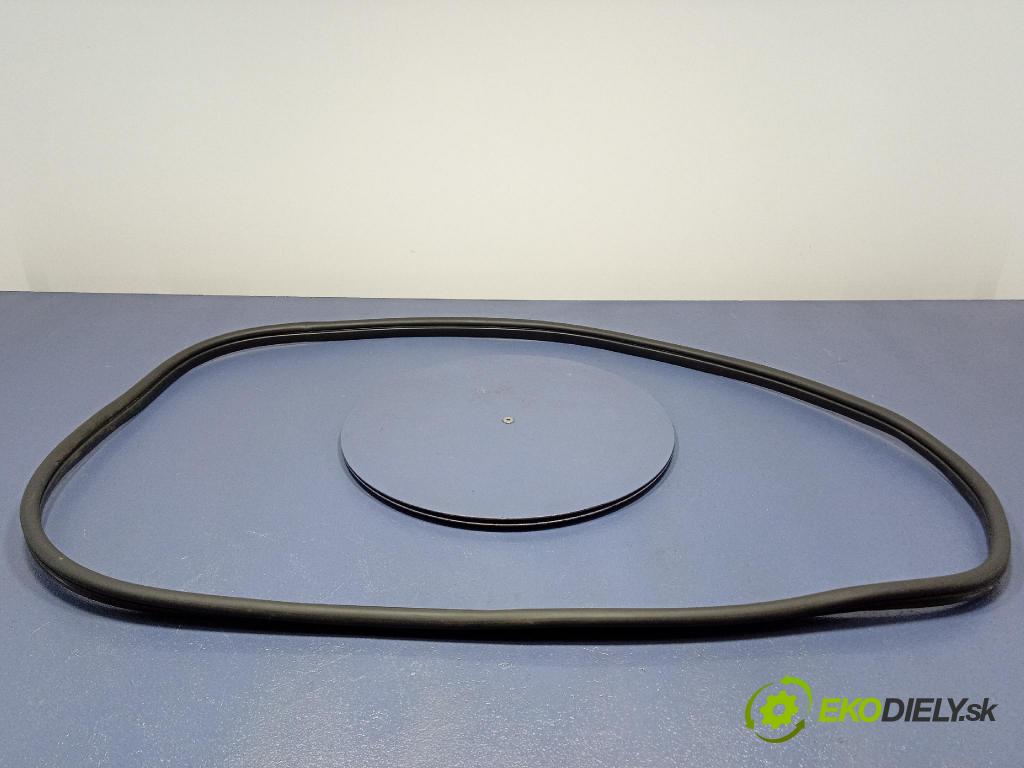 Kia Sportage 2022 Těsnění: dveře 