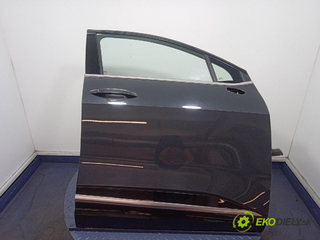 Kia Sportage 2022 dveře před prave
