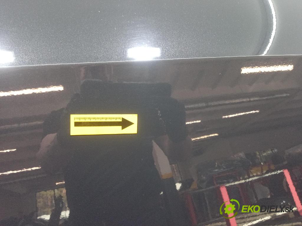 Kia Sportage 2022 dveře před prave