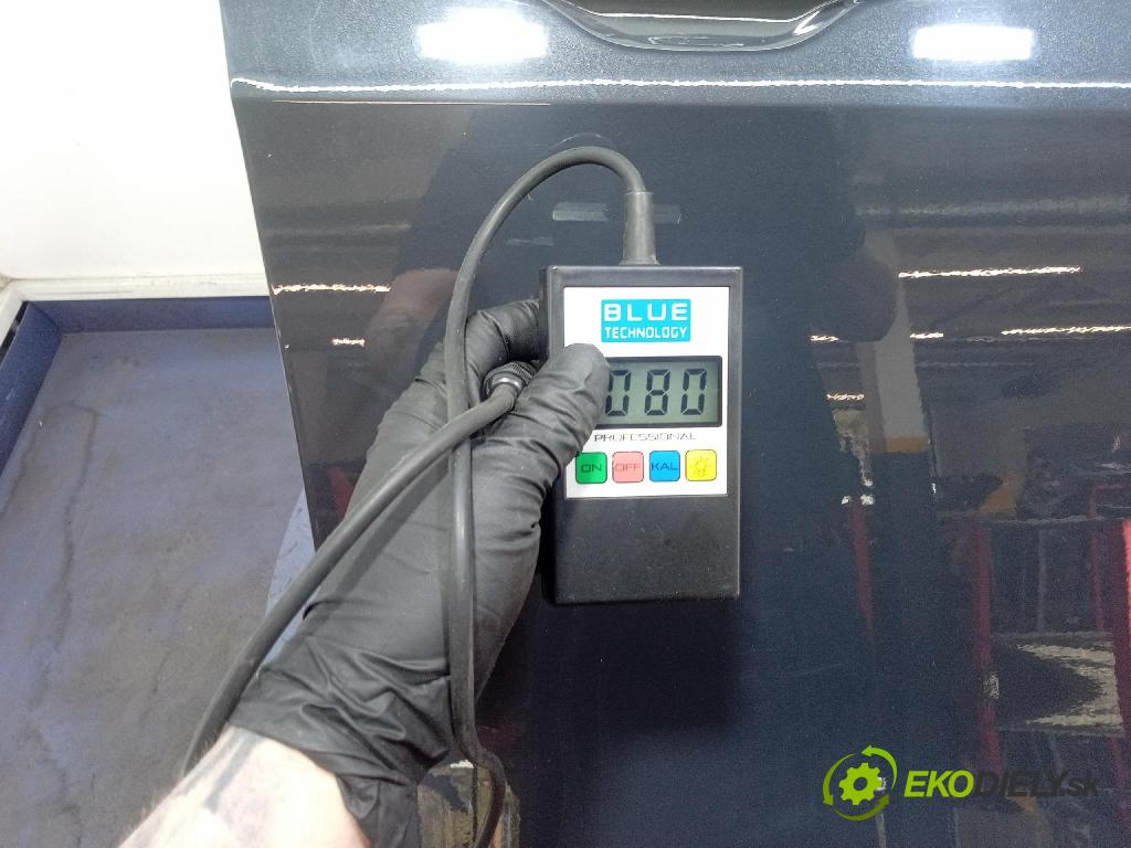 Kia Sportage 2022 dveře před prave