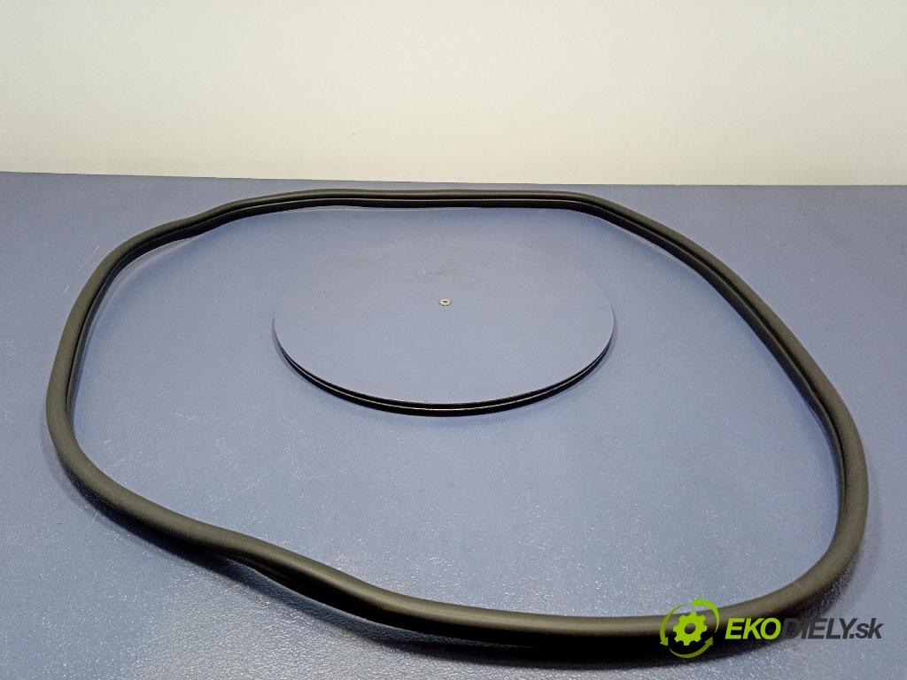 Kia Sportage 2022 Těsnění: dveře