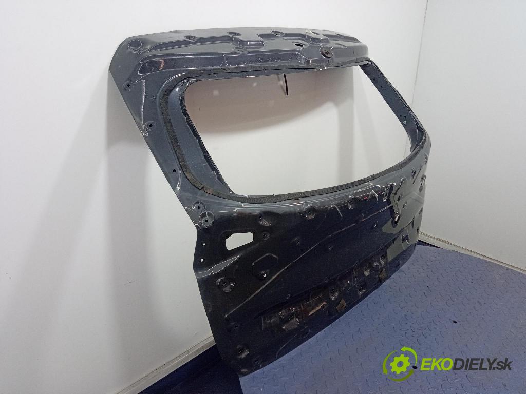 Kia Sportage 2022 zadna dveře kufra: kufra: