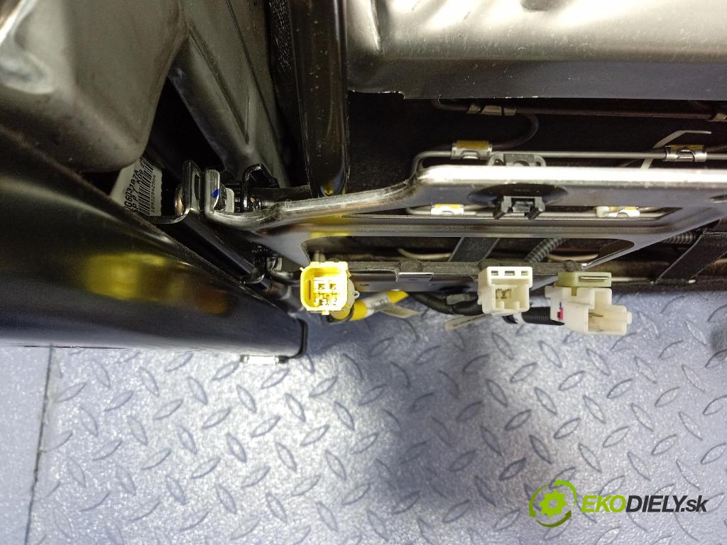 Kia Picanto 2022 Sedačka spolujazdca 