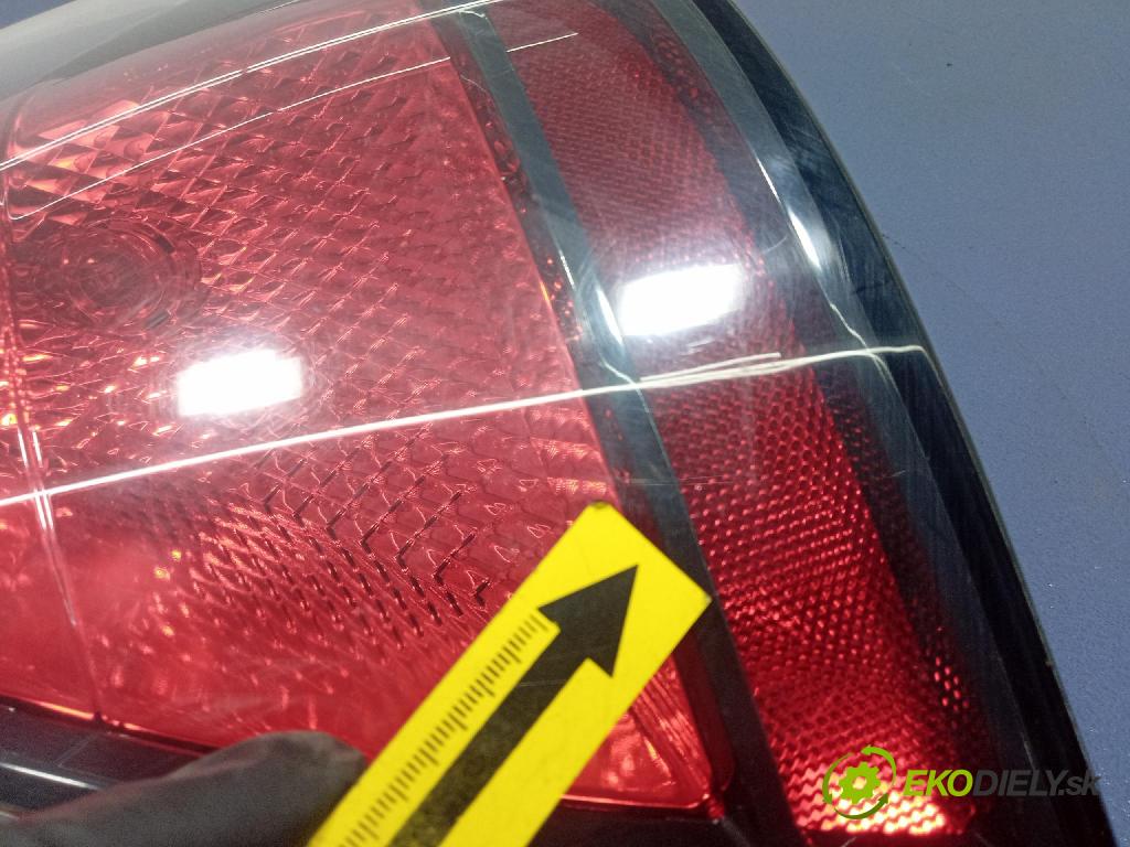 Kia Rio 2006 světlo Zad: Práva: Mimo: 92402-1G2