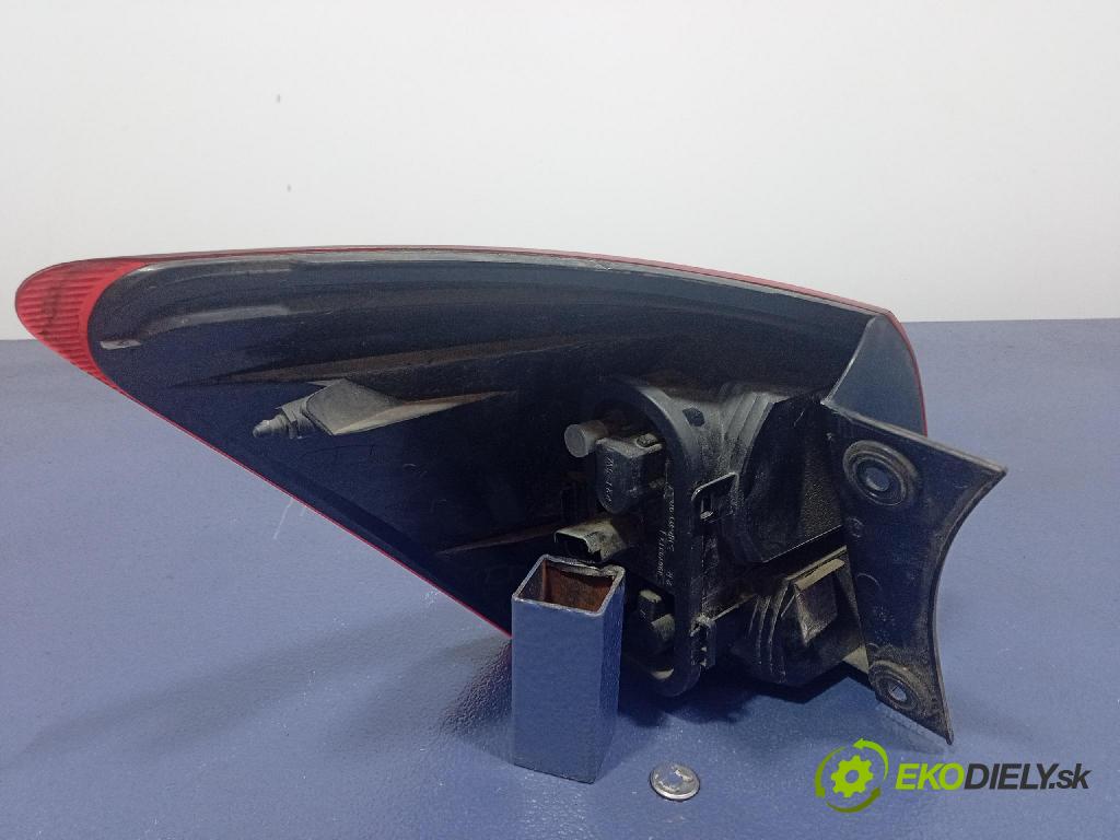 Nissan Qashqai 2009 svetlo / reflektor zad Prava: Vonkajsia: 89071062