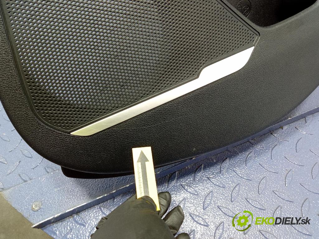 Kia Sportage 2022 Tapacír: dveře Zad: Práva: 83380R2000