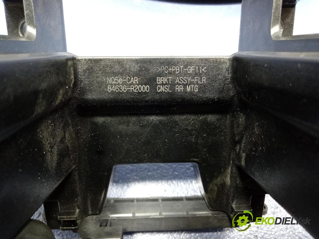 Kia Sportage 2022 tunel Stredný: 84636R2000