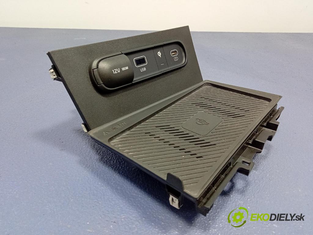 Kia Sportage 2022 kryt Plast: Interiéry: 84632R2410WK